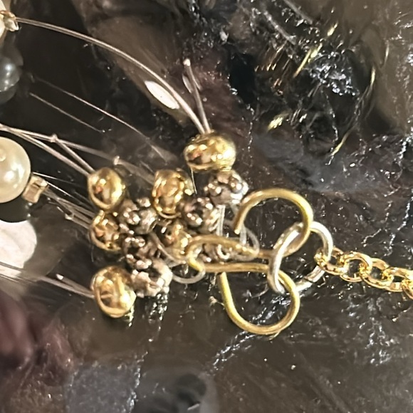 Floating Illusion Cinderella’s ball necklace - Picture 8 of 15